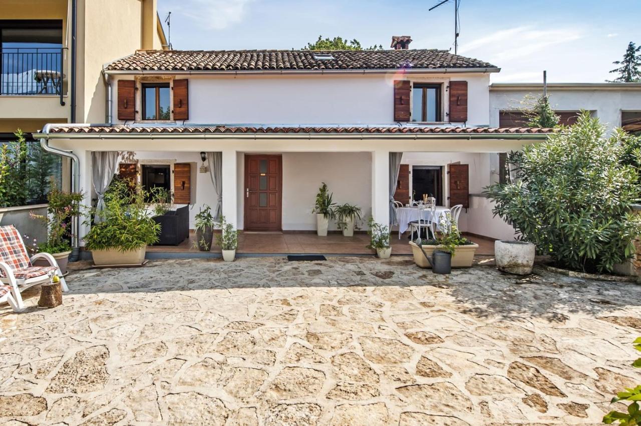 Holiday Apartment Daria 20 Rovinj Exterior photo