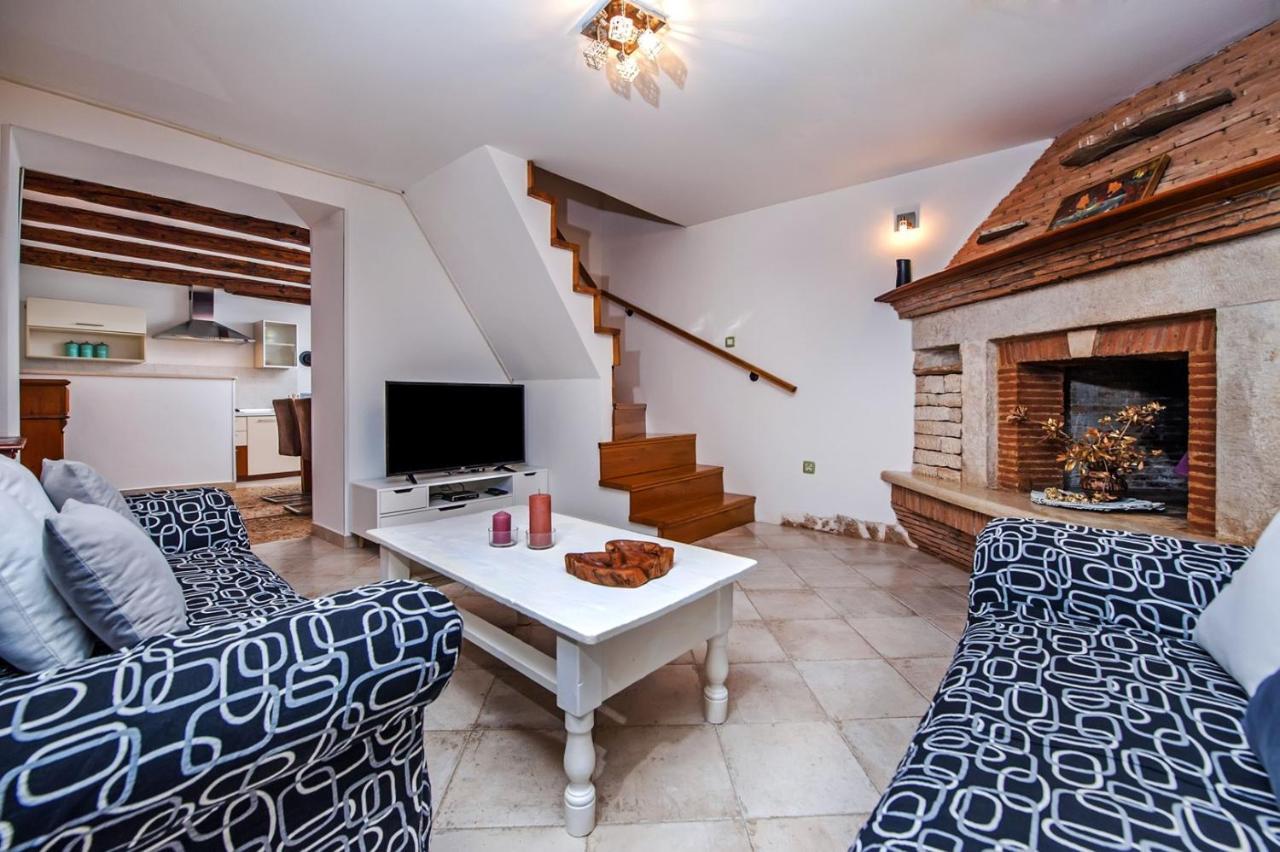 Holiday Apartment Daria 20 Rovinj Exterior photo