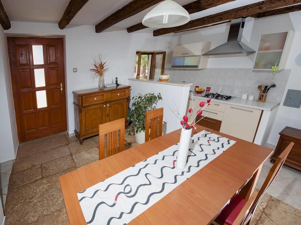 Holiday Apartment Daria 20 Rovinj Exterior photo